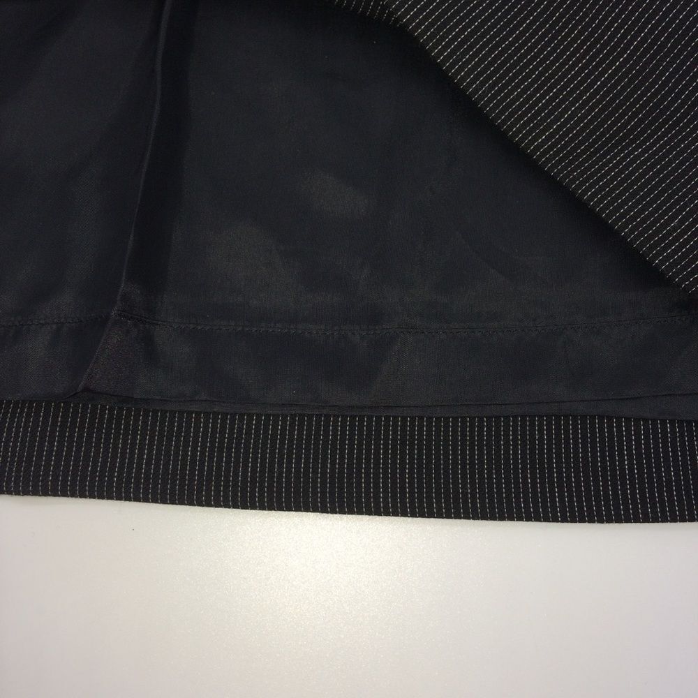 Akris Pinestriped Knee Length Pencil Skirt with Solid Black Side Panels - Picture 8 of 11